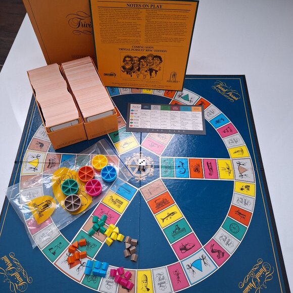 Trivial Pursuit Master Game Genus II Edition - Picture 5 of 8